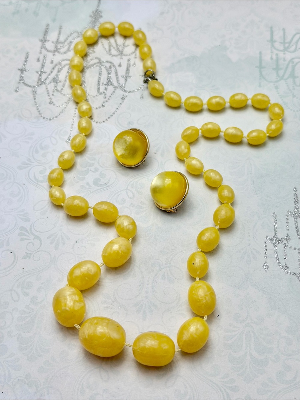 Vintage Yellow Bead Necklace and Clip-On Earrings Set
